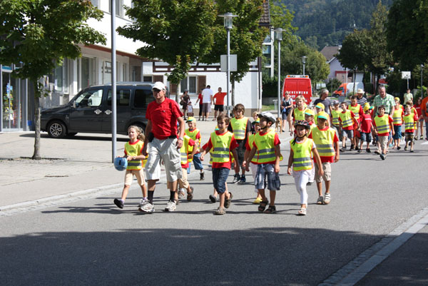 Ferienprogramm-2011_Abschlussfest_IMG_8423.jpg
