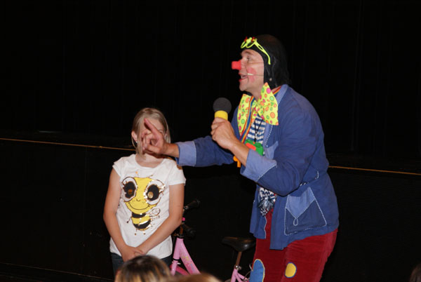 Umweltwoche_Klimaschutzclown_2011_DSC07722.jpg