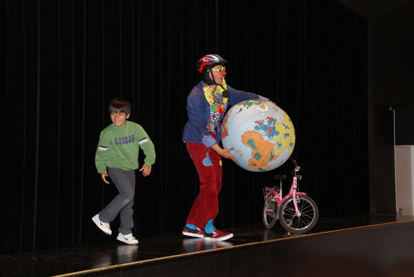 Umweltwoche_Klimaschutzclown_2011_DSC07743.jpg