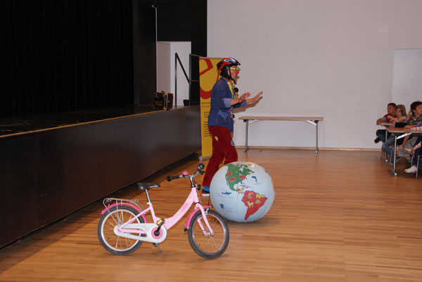 Umweltwoche_Klimaschutzclown_2011_DSC07745.jpg