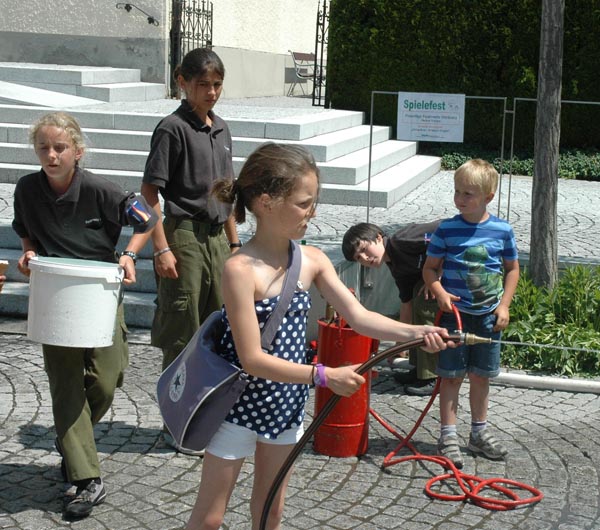 Spielefest-2012_Feuerwehr.jpg