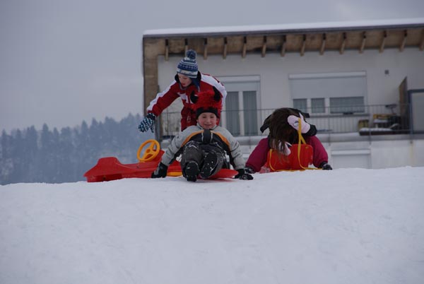 Winter_Kinder_Volksschule-1a_Rodeln_2012_DSC01180.jpg