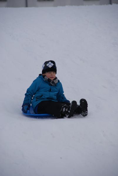 Winter_Kinder_Volksschule-1a_Rodeln_2012_DSC01204.jpg