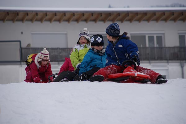 Winter_Kinder_Volksschule-1a_Rodeln_2012_DSC01213.jpg