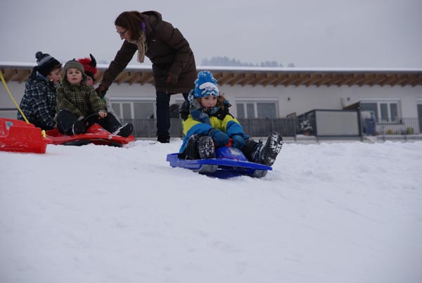 Winter_Kinder_Volksschule-1a_Rodeln_2012_DSC01231.jpg