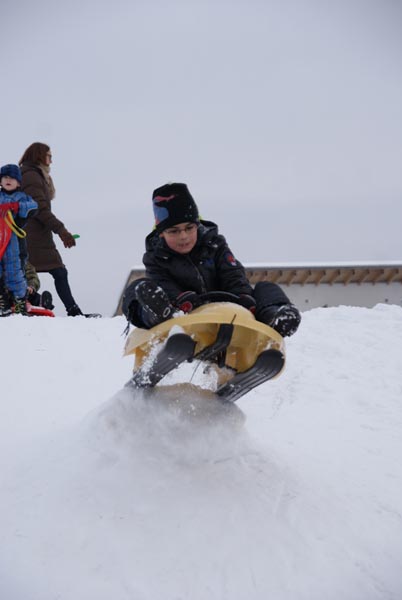Winter_Kinder_Volksschule-1a_Rodeln_2012_DSC01237.jpg