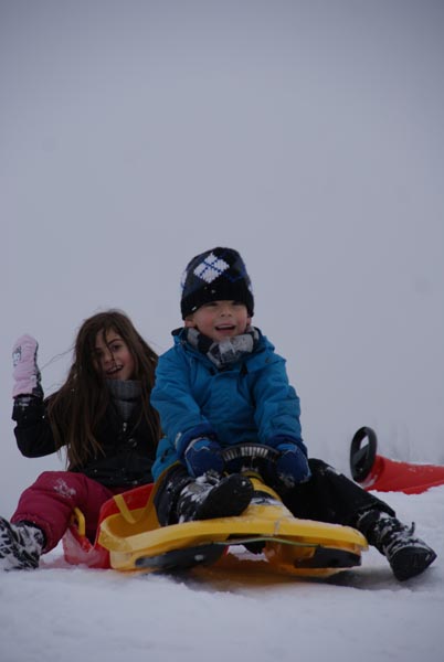 Winter_Kinder_Volksschule-1a_Rodeln_2012_DSC01253.jpg