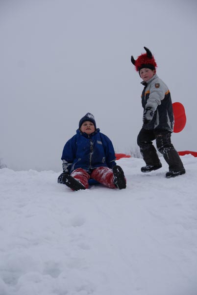 Winter_Kinder_Volksschule-1a_Rodeln_2012_DSC01257.jpg
