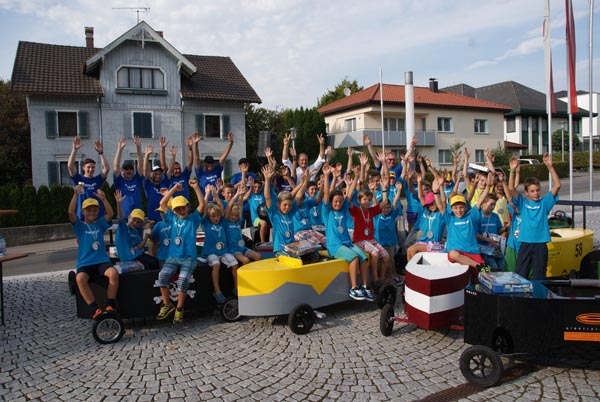 Ferienprogramm-2013_Abschlussfest+Sommermarkt_2013-09_DSC02768.jpg