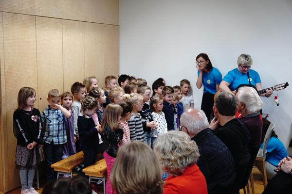 Eroeffnung_der_neuen_Raeumlichkeiten_KIGA_u._KIBE_Dorf+Brantmann_2019-05-11_DSC04242.jpg