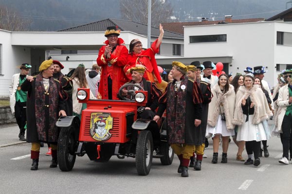 Faschingsumzug_2019-03-02_IMG_9423.jpg