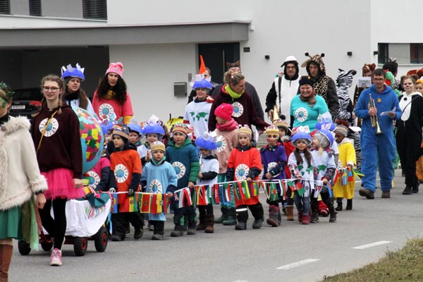 Faschingsumzug_2019-03-02_IMG_9424.jpg