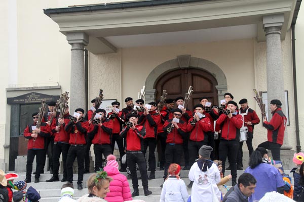 Faschingsumzug_2019-03-02_IMG_9575.jpg