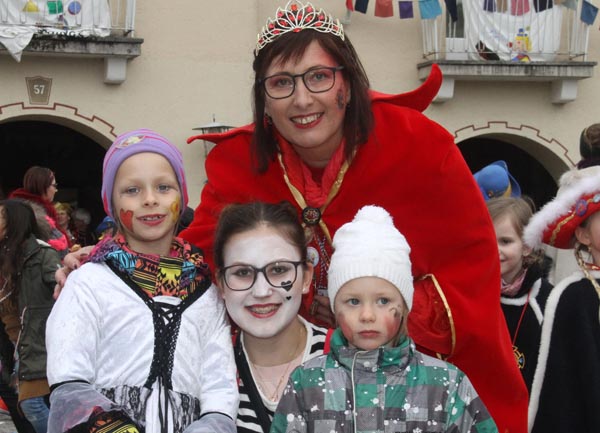 Faschingsumzug_2019-03-02_IMG_9628.jpg