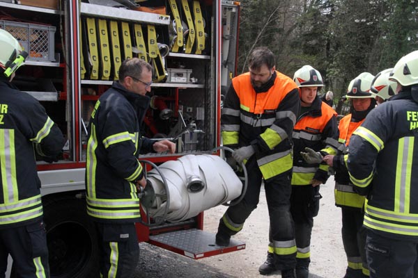 Feuerwehr_Leiblachtal_Waldbranduebung_2019-04-12_029-IMG_2299.jpg